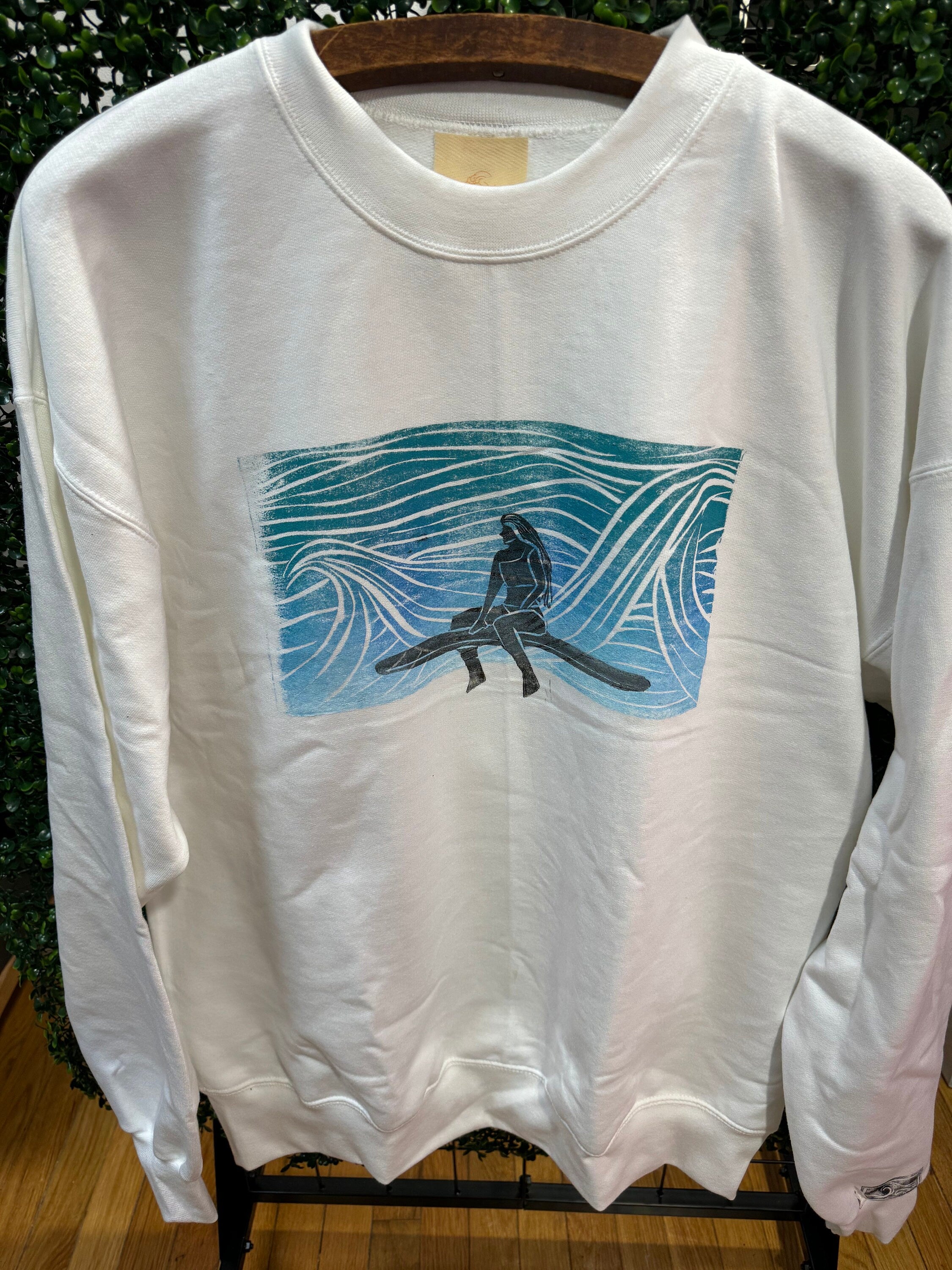 Surfer sweat shirt